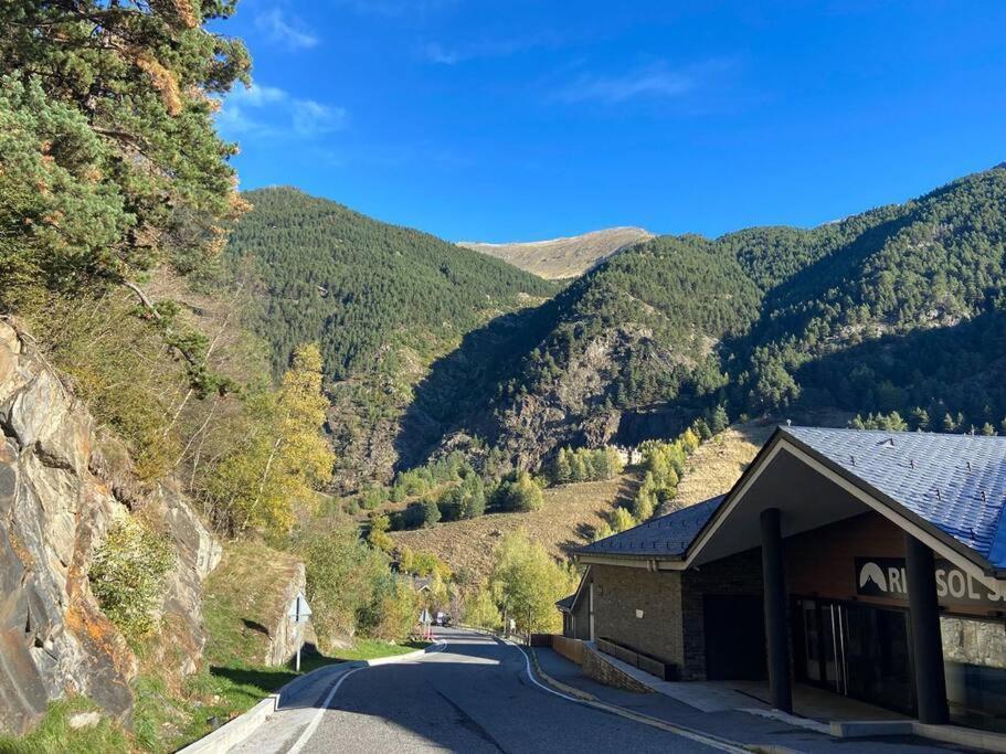 Iconic - A Pie De Pistas En 1 Minuto - Terraza Con Vistas Al Valle Arinsal - Parking Gratis L By Bonesvacances Eksteriør bilde