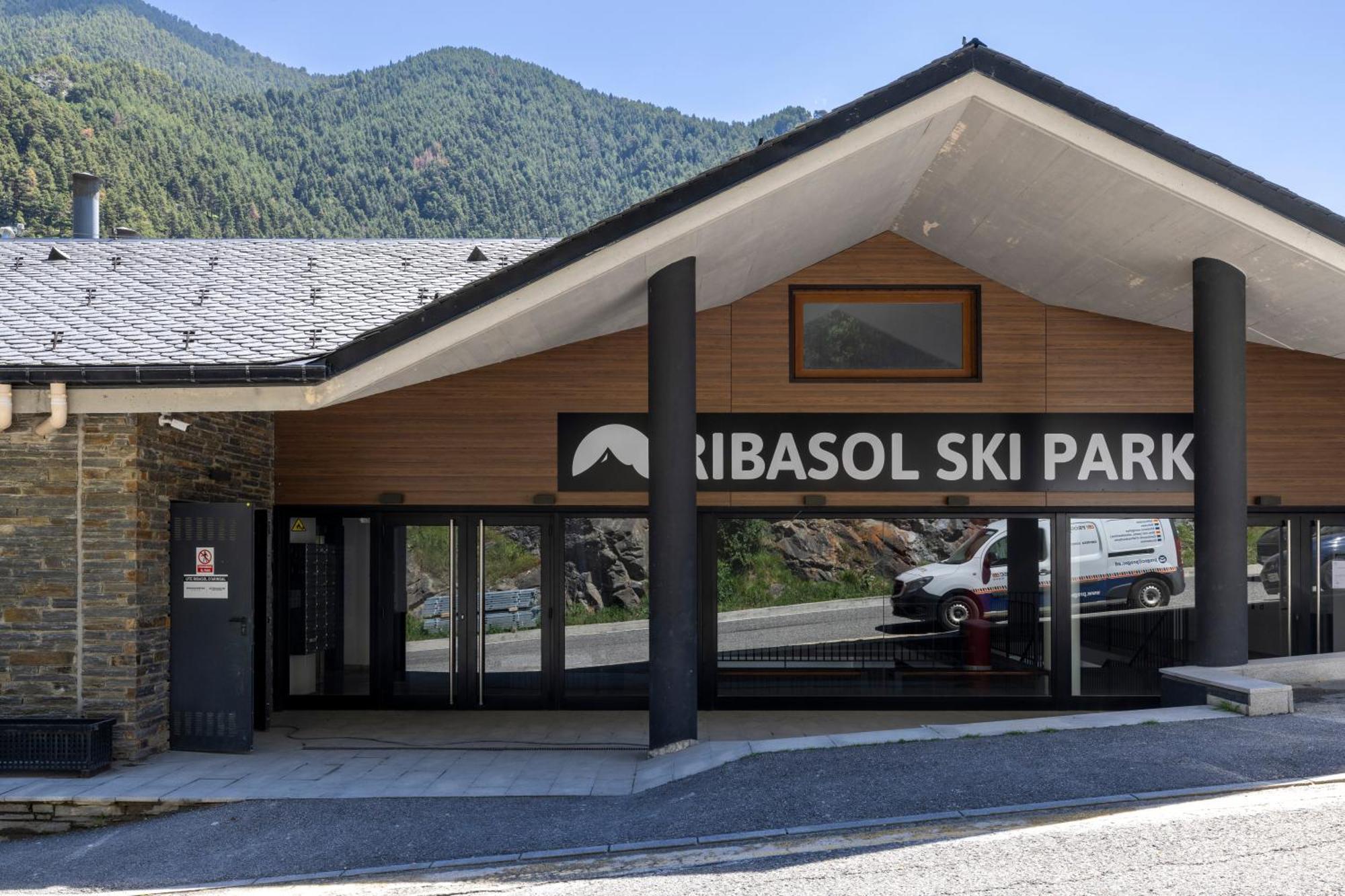 Iconic - A Pie De Pistas En 1 Minuto - Terraza Con Vistas Al Valle Arinsal - Parking Gratis L By Bonesvacances Eksteriør bilde